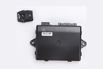 重汽豪沃A7 T7H 车门控制器完美控制盒WG1664332063/1